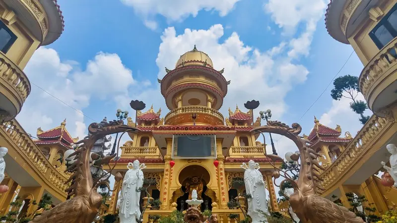 Ch&ugrave;a Phước Th&agrave;nh: Quần thể tượng Phật đồ sộ tại Việt Nam 7