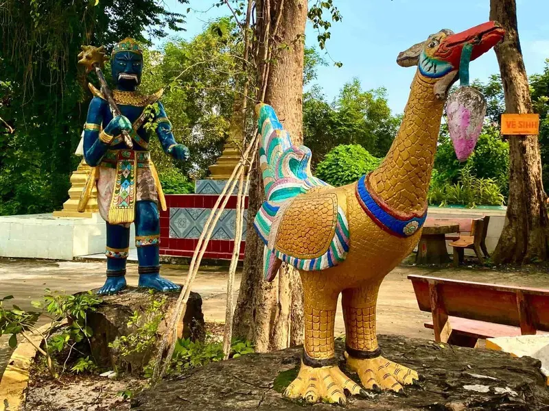 Ch&ugrave;a T&agrave; Pạ, chốn bồng lai ti&ecirc;n cảnh giữa v&ugrave;ng rừng n&uacute;i hoang sơ 13