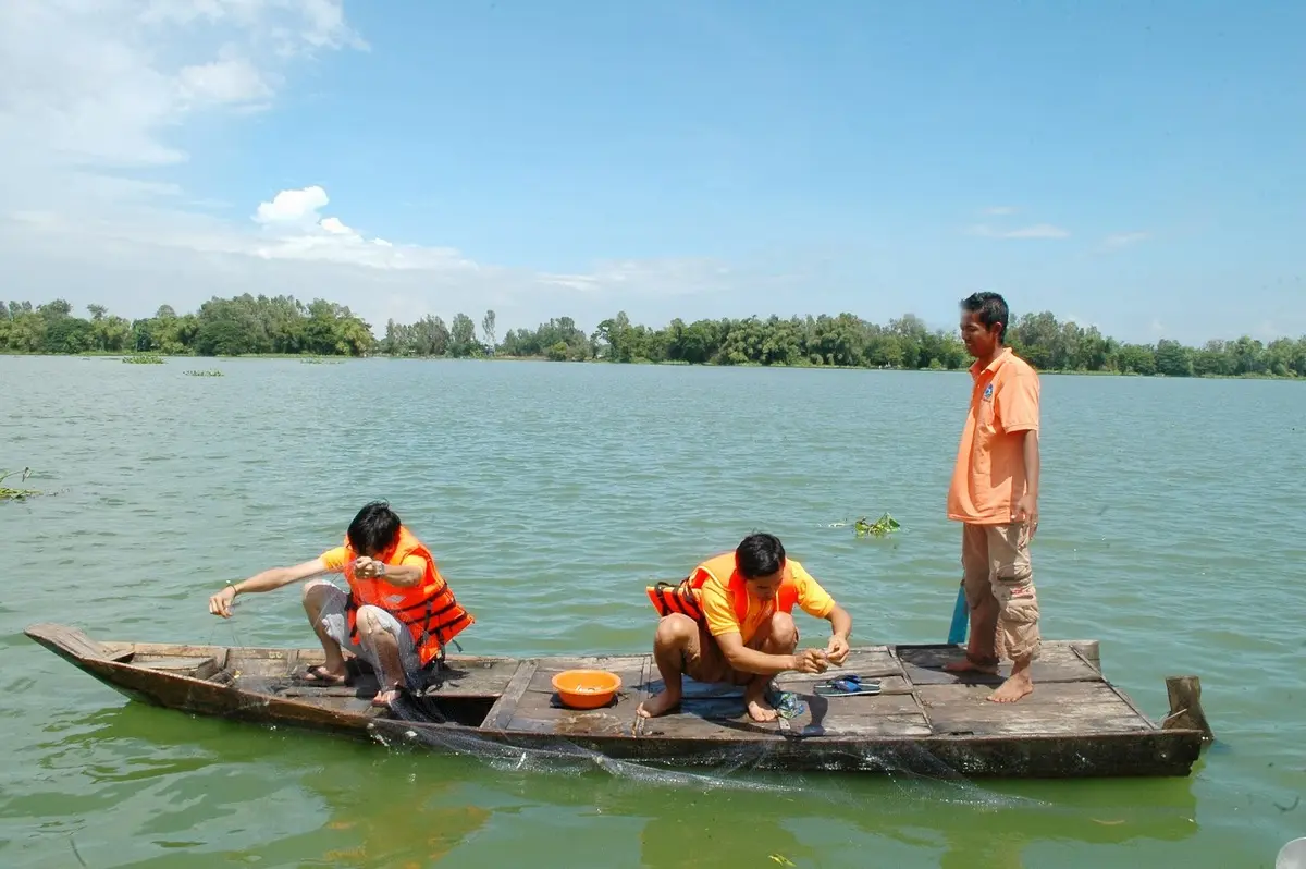 Kh&aacute;m ph&aacute; B&uacute;ng B&igrave;nh Thi&ecirc;n, hồ Nước Trời lớn nhất T&acirc;y Nam Bộ 9