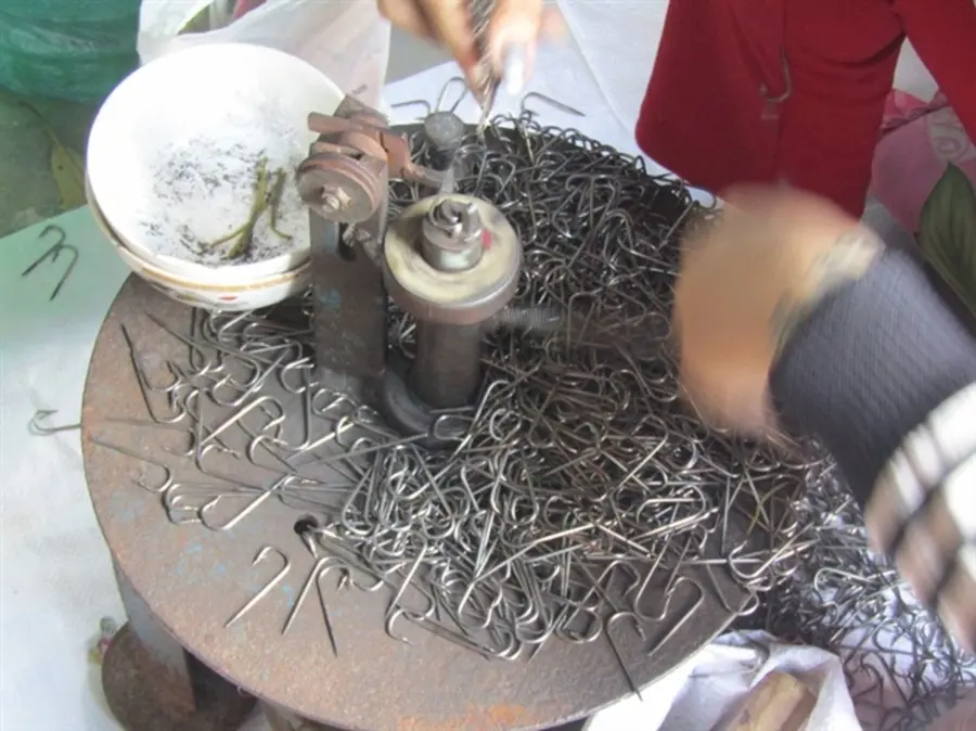 Kh&aacute;m ph&aacute; l&agrave;ng nghề lưỡi c&acirc;u Mỹ Ho&agrave; nổi tiếng ở An Giang 4