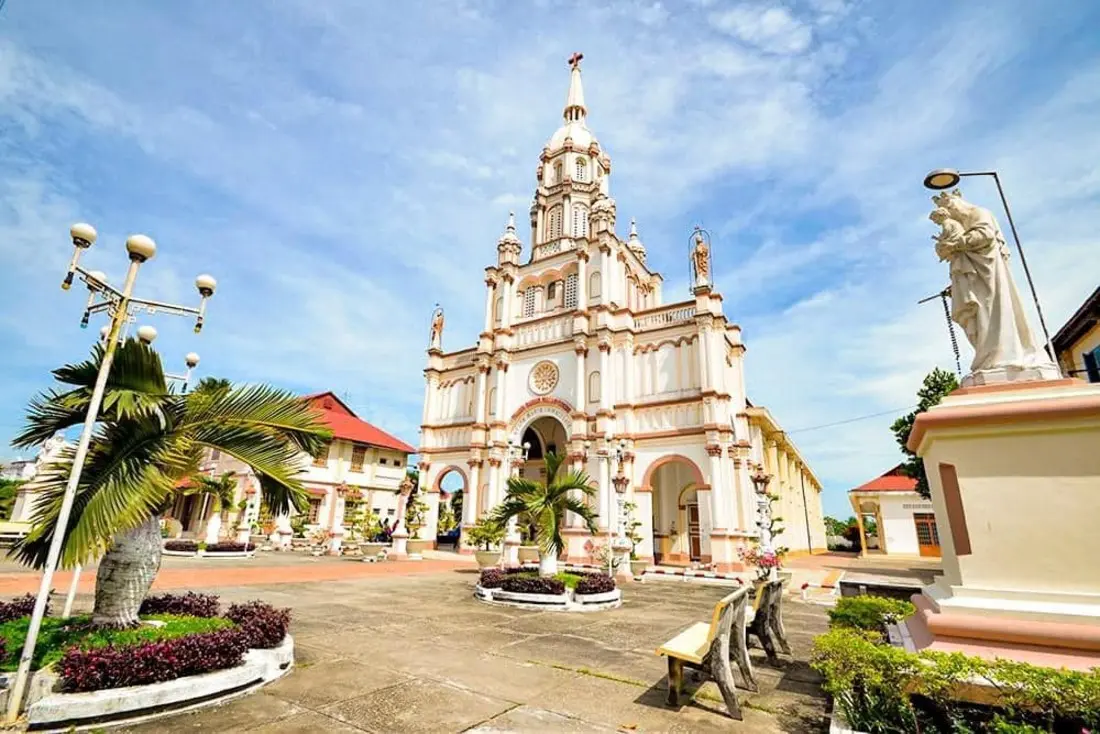 Kh&aacute;m ph&aacute; Th&aacute;nh đường C&ugrave; Lao Gi&ecirc;ng (th&aacute;nh đường họ Đầu Nước) ở An Giang 3