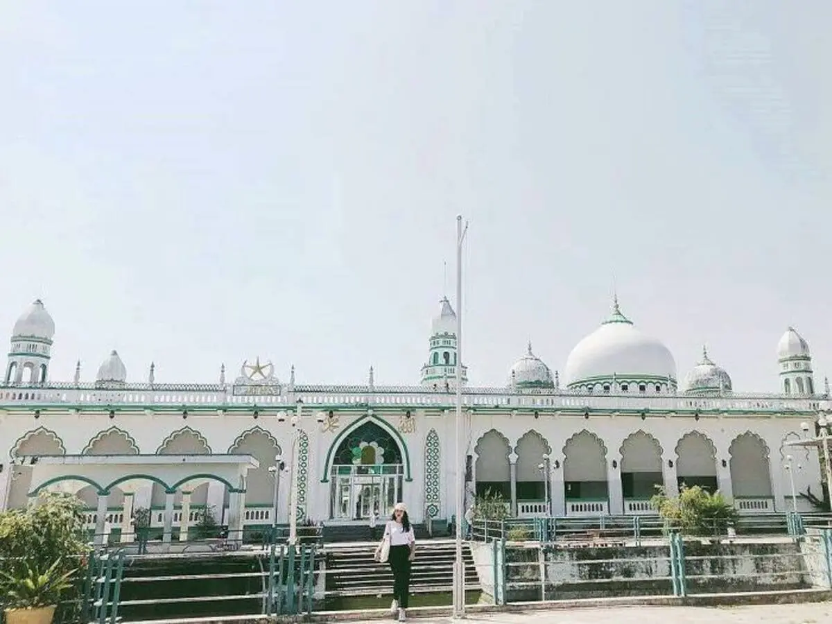 Kh&aacute;m ph&aacute; Th&aacute;nh Đường Hồi gi&aacute;o JAMIUL AZHAR MOSQUE tuyệt đẹp ở An Giang 10