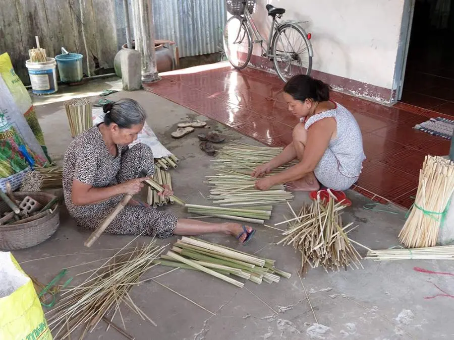 L&agrave;ng nghề đan đ&aacute;t Mỹ An, n&eacute;t đẹp văn h&oacute;a len lỏi trong từng sản phẩm 2