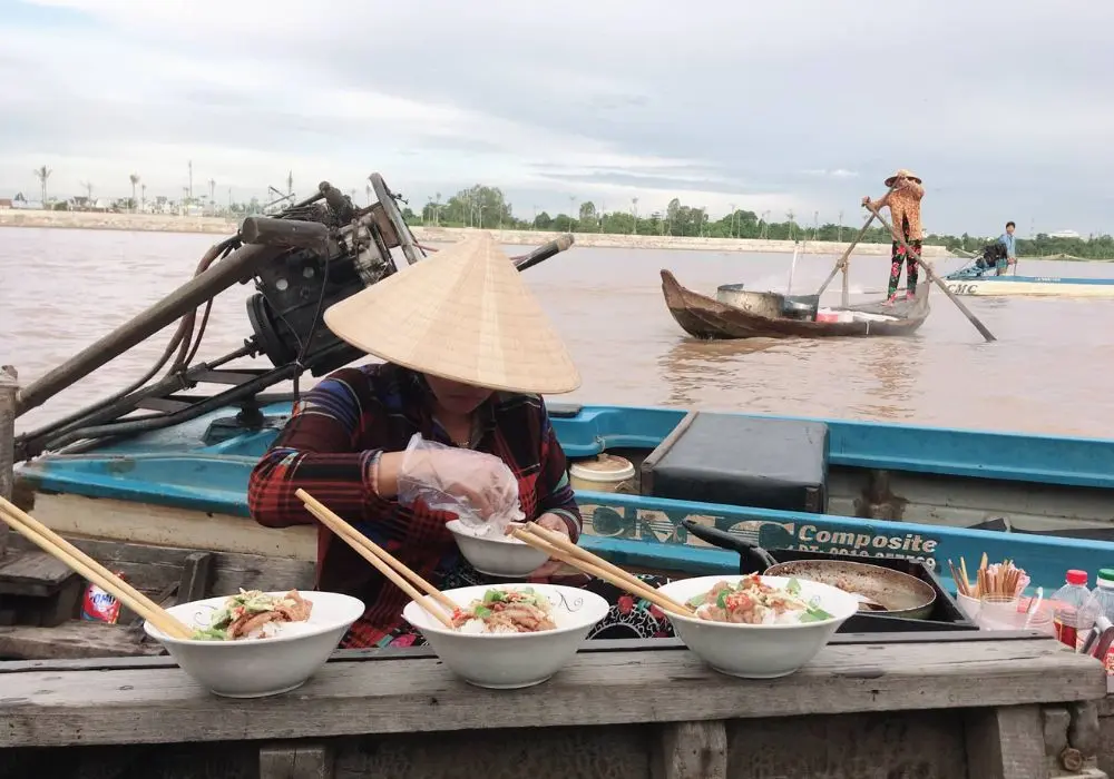 L&ecirc;nh đ&ecirc;nh Chợ nổi Long Xuy&ecirc;n v&agrave; những trải nghiệm mua sắm th&uacute; vị 6