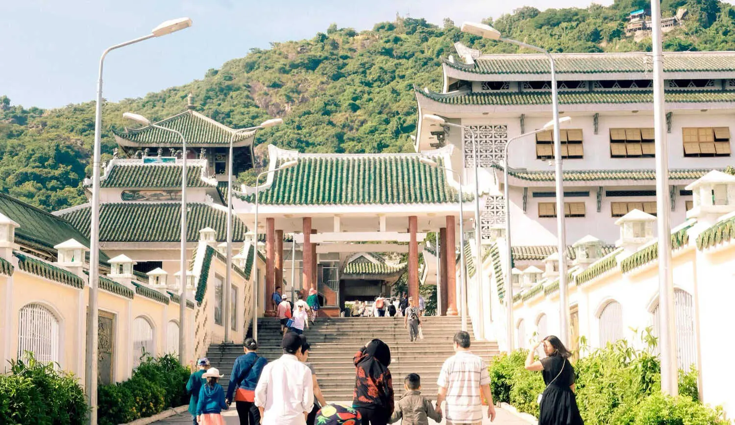 Miếu B&agrave; Ch&uacute;a Xứ N&uacute;i Sam Ch&acirc;u Đốc, điểm đến t&acirc;m linh trứ danh Nam Bộ 2