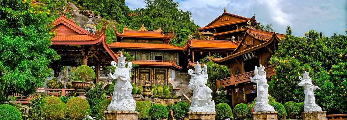 Khám phá Chùa Hang (Phước Điền Tự) với vẻ đẹp thơ mộng, yên bình