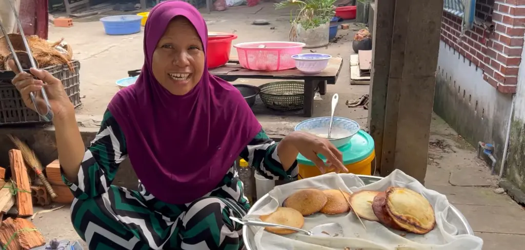 B&aacute;nh b&ograve; thốt nốt nướng Ha C&ocirc;, m&oacute;n ăn truyền thống của người Chăm 6