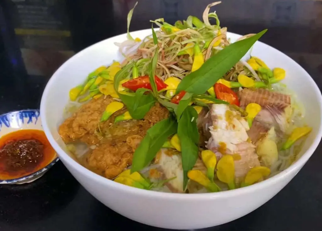 Bún cá Châu Đốc, đặc sản trứ danh của đất An Giang 4
