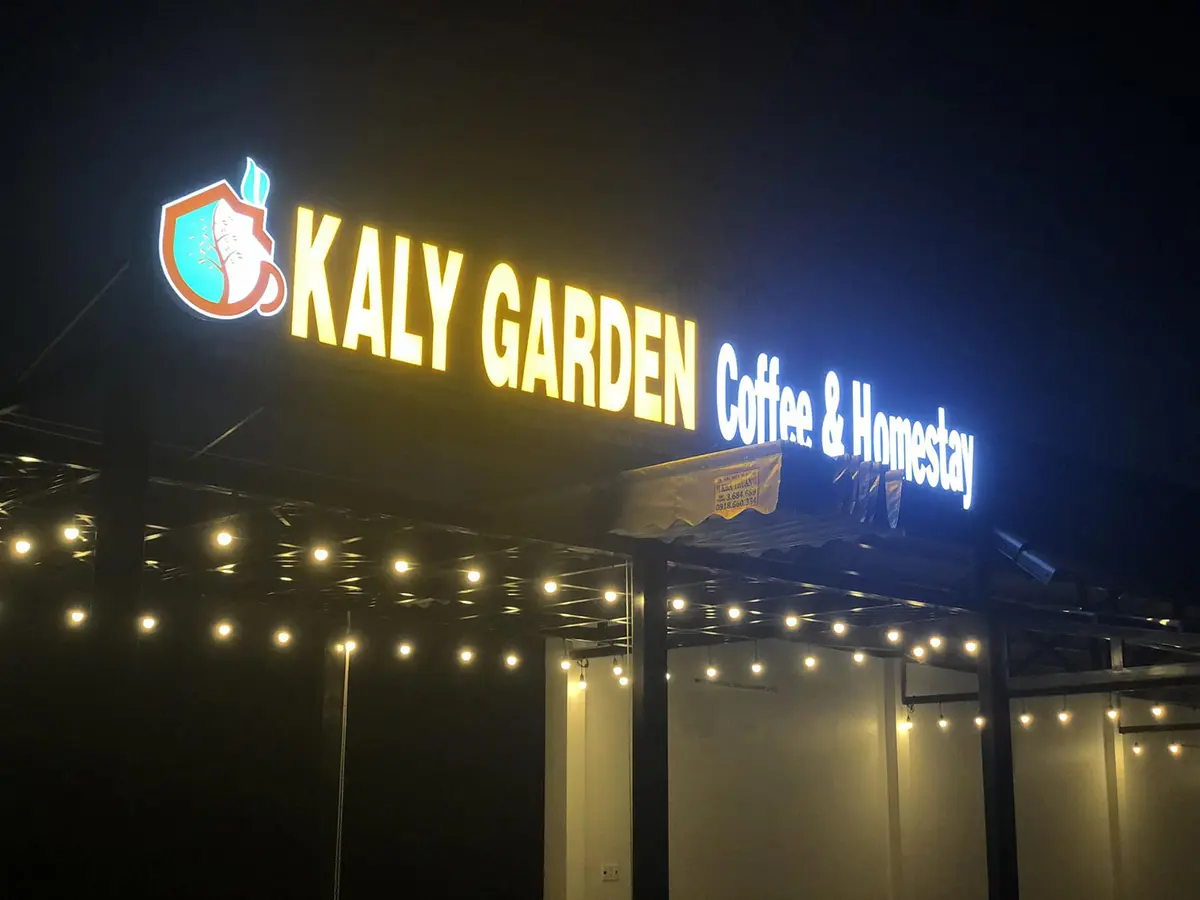 Đến KaLy Garden Coffee, nh&acirc;m nhi t&aacute;ch c&agrave; ph&ecirc; ngắm cảnh v&ugrave;ng Bảy N&uacute;i 3