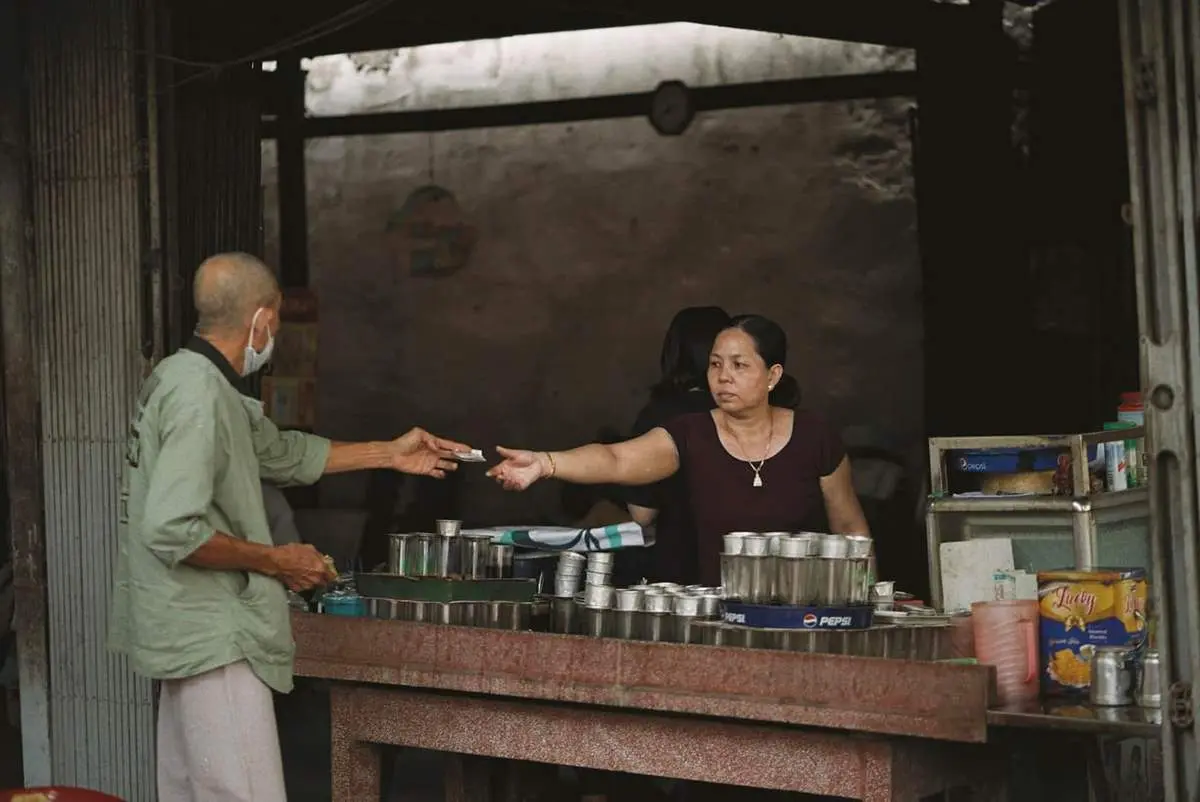 Gh&eacute; C&agrave; ph&ecirc; Nhiều An Giang thưởng thức hương vị c&agrave; ph&ecirc; vợt độc đ&aacute;o 2