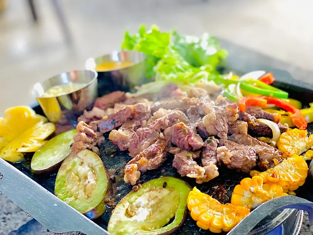 Gh&eacute; Tiệm Lẩu Nh&agrave; An để thưởng thức m&oacute;n ngon qu&ecirc;n lối về 6