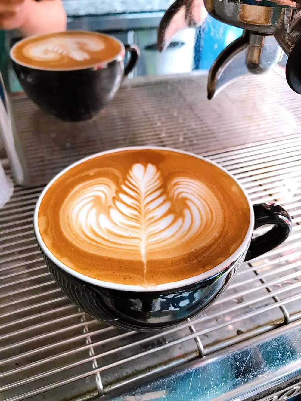 Khám phá Art Coffee Shop với không gian sang trọng và ấm cúng 7