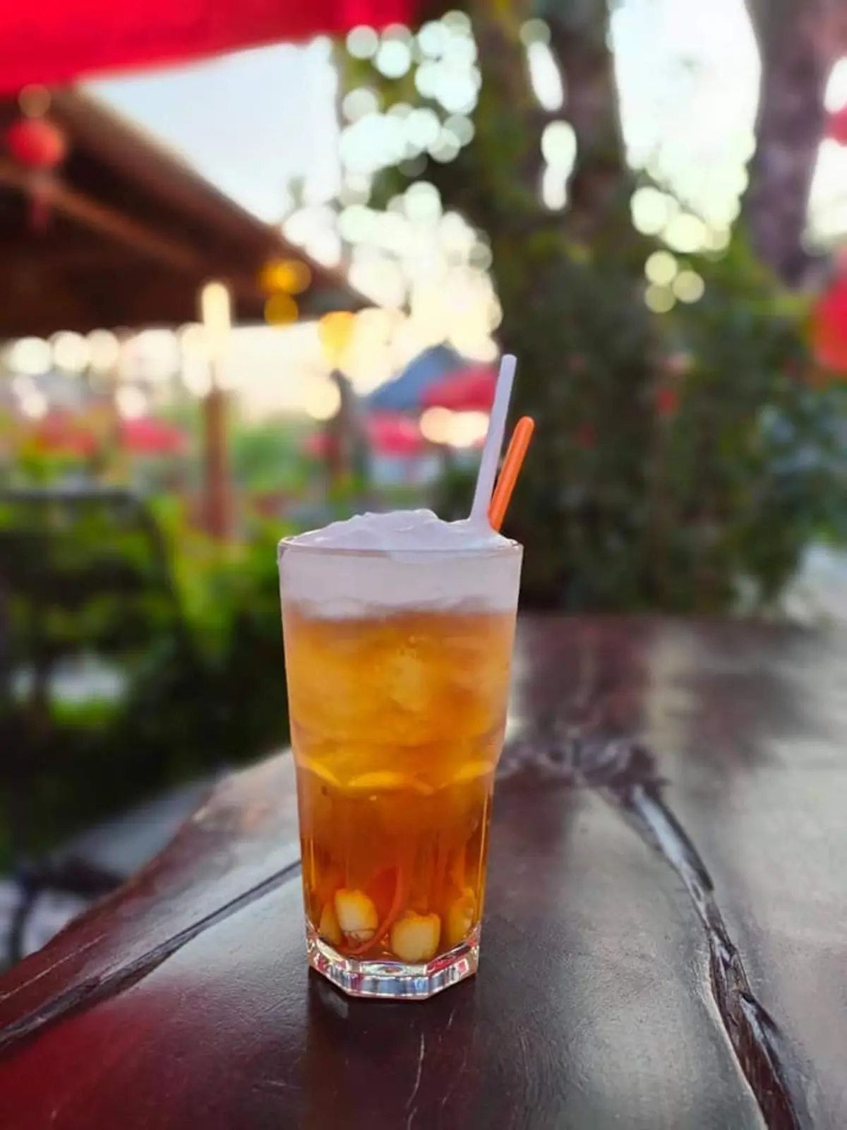 Kh&aacute;m ph&aacute; C&agrave; ph&ecirc; S&ocirc;ng Hương nổi tiếng với view s&acirc;n vườn cực đẹp 6
