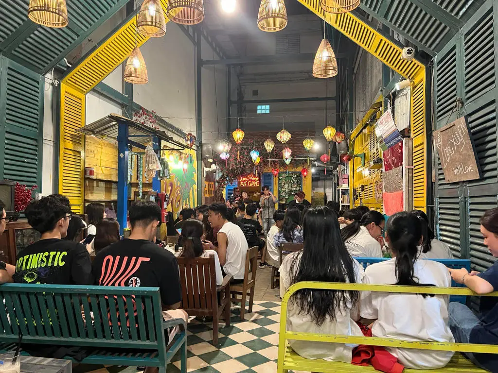 Lang Thang An Giang Cafe, chốn hội họp của team x&ecirc; dịch 5