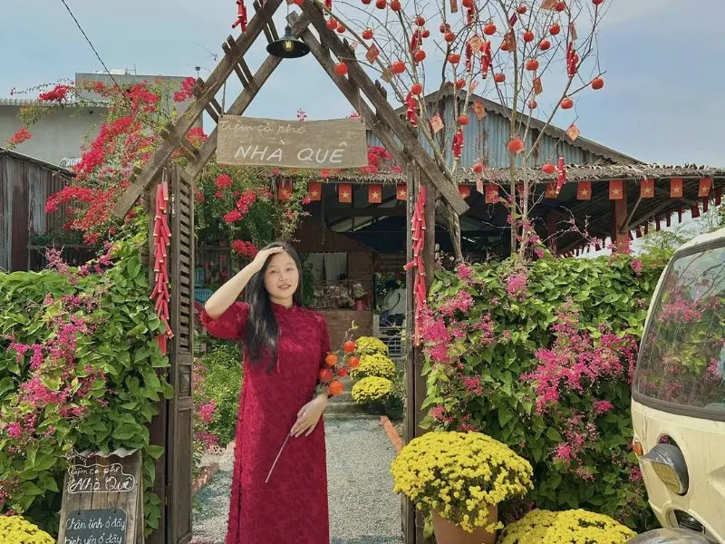 Tiệm c&agrave; ph&ecirc; Nh&agrave; Qu&ecirc;: Hơi thở b&igrave;nh y&ecirc;n giữa c&aacute;nh đồng An Giang 6