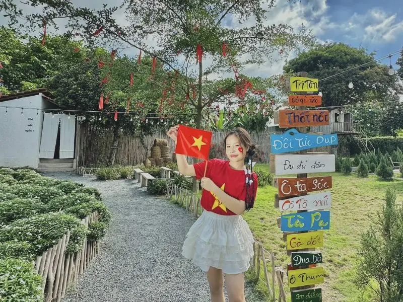 Tiệm c&agrave; ph&ecirc; Nh&agrave; Qu&ecirc;: Hơi thở b&igrave;nh y&ecirc;n giữa c&aacute;nh đồng An Giang 9