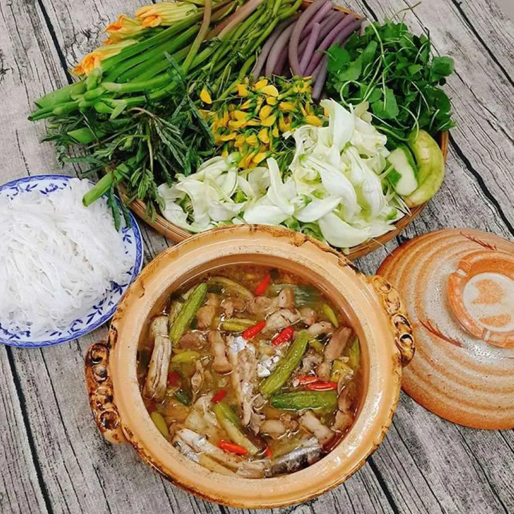 Về Ch&acirc;u Đốc ăn lẩu c&aacute; linh b&ocirc;ng đi&ecirc;n điển An Giang hấp dẫn, nổi tiếng 5