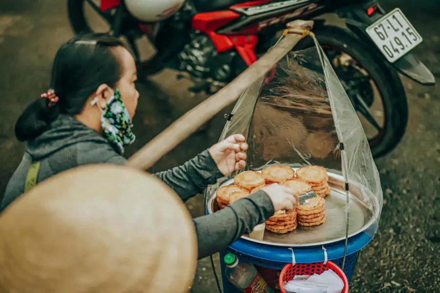 Chợ Ch&acirc;u Đốc v&agrave; n&eacute;t đẹp b&igrave;nh dị trong cuộc sống mưu sinh của người d&acirc;n 13