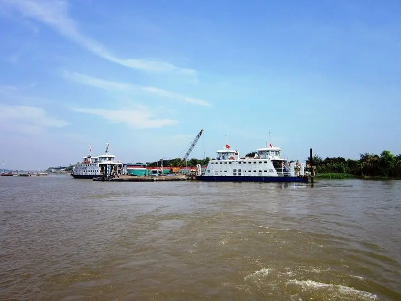 Xu&ocirc;i d&ograve;ng lịch sử c&ugrave; lao Gi&ecirc;ng kh&aacute;m ph&aacute; n&eacute;t đẹp đời sống, văn h&oacute;a 3