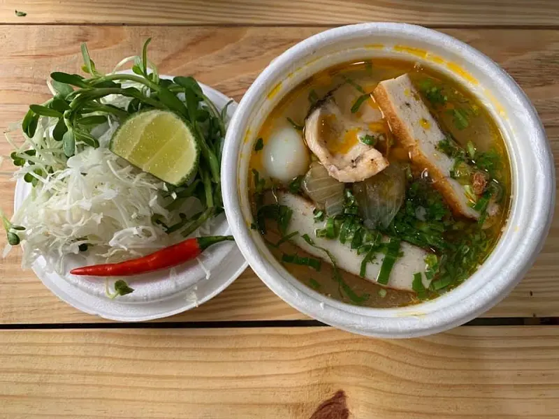 Ăn thử Bánh canh cá lóc Như Thủy thơm ngon nức tiếng gần xa