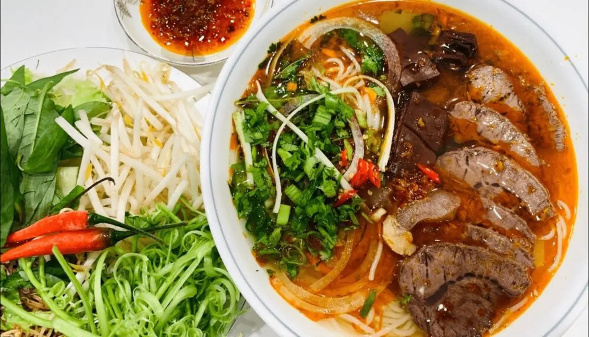 B&uacute;n b&ograve; Nh&agrave; Thờ, hương vị Đ&agrave; Lạt giữa phố Bảo Lộc 5