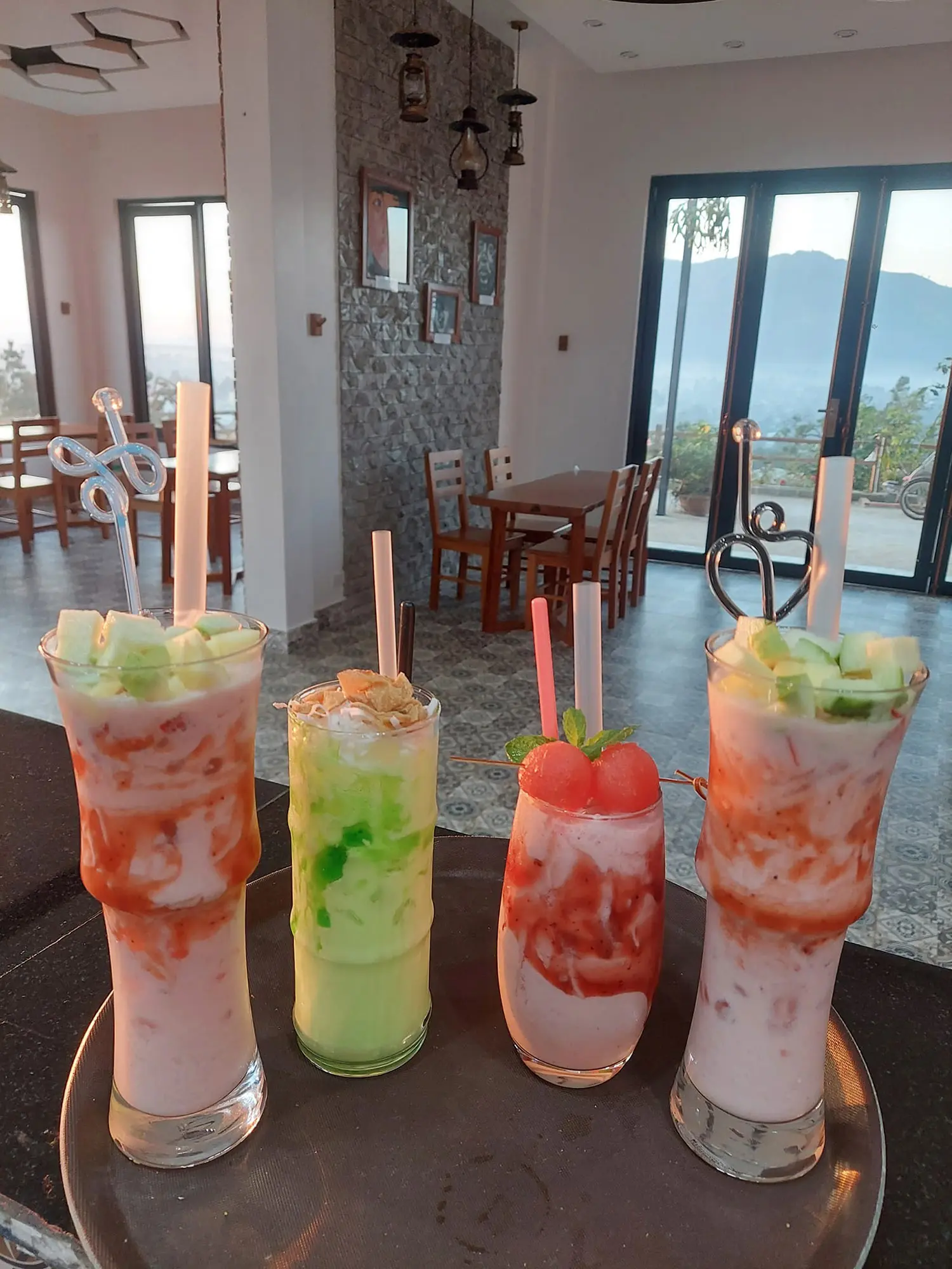 Đắm m&igrave;nh v&agrave;o thi&ecirc;n nhi&ecirc;n Bảo Lộc tại Cafe Đồi &Ocirc;ng Thoại 12