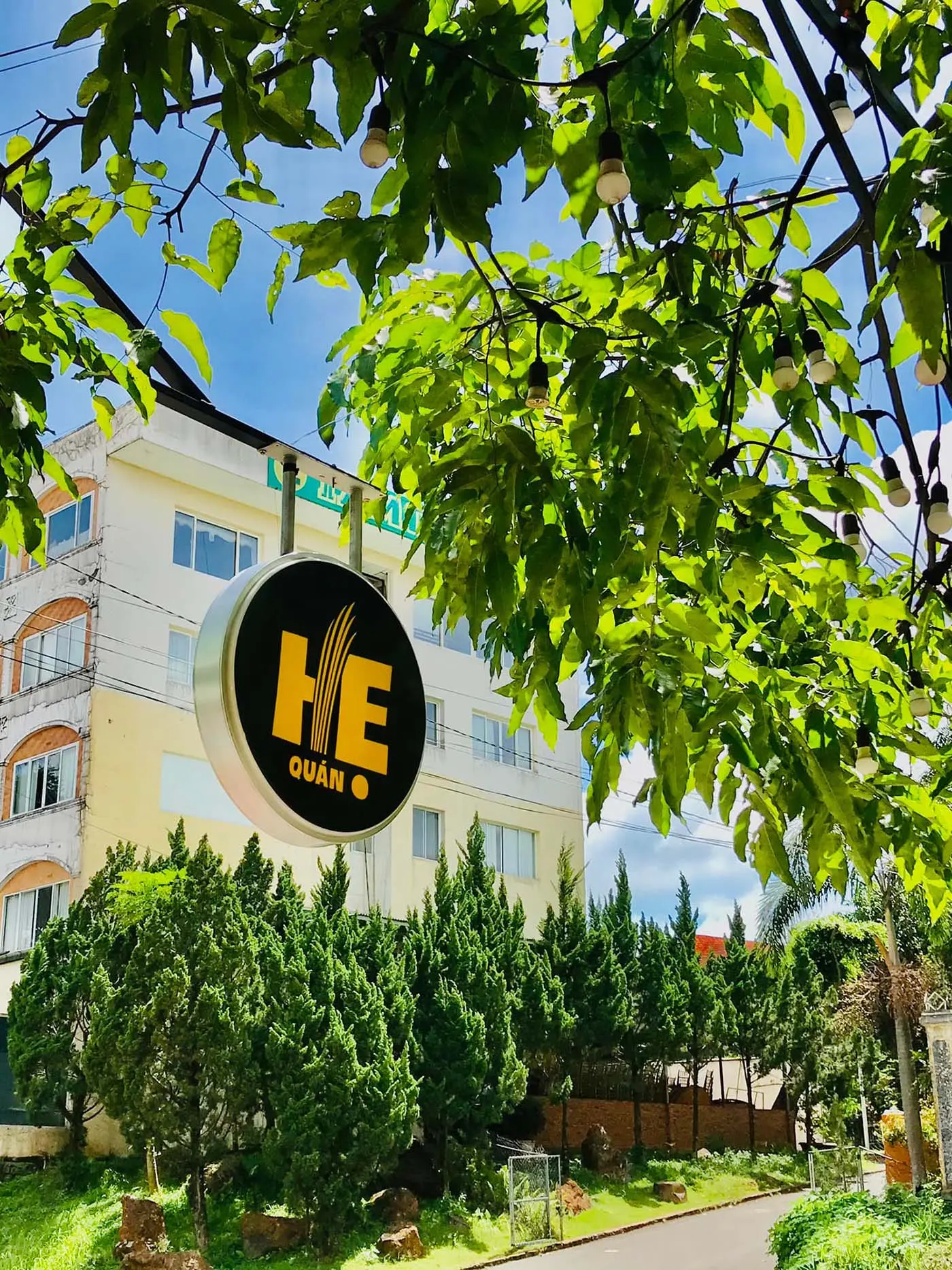 Hẹ Qu&aacute;n, địa điểm quen thuộc cho những t&iacute;n đồ đam m&ecirc; ẩm thực miền Trung 3