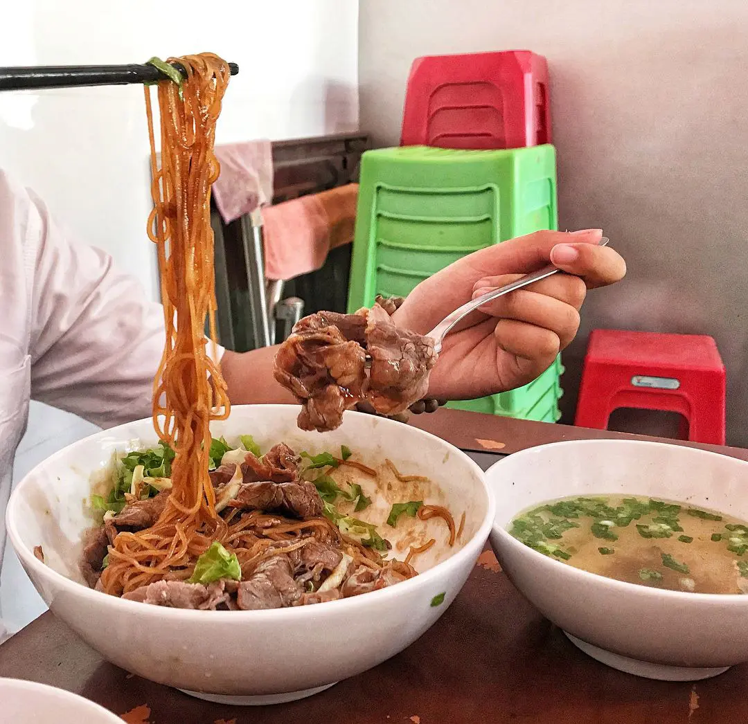 Top qu&aacute;n phở Bảo Lộc chiếm trọn tr&aacute;i tim c&aacute;c t&iacute;n đồ ẩm thực 4