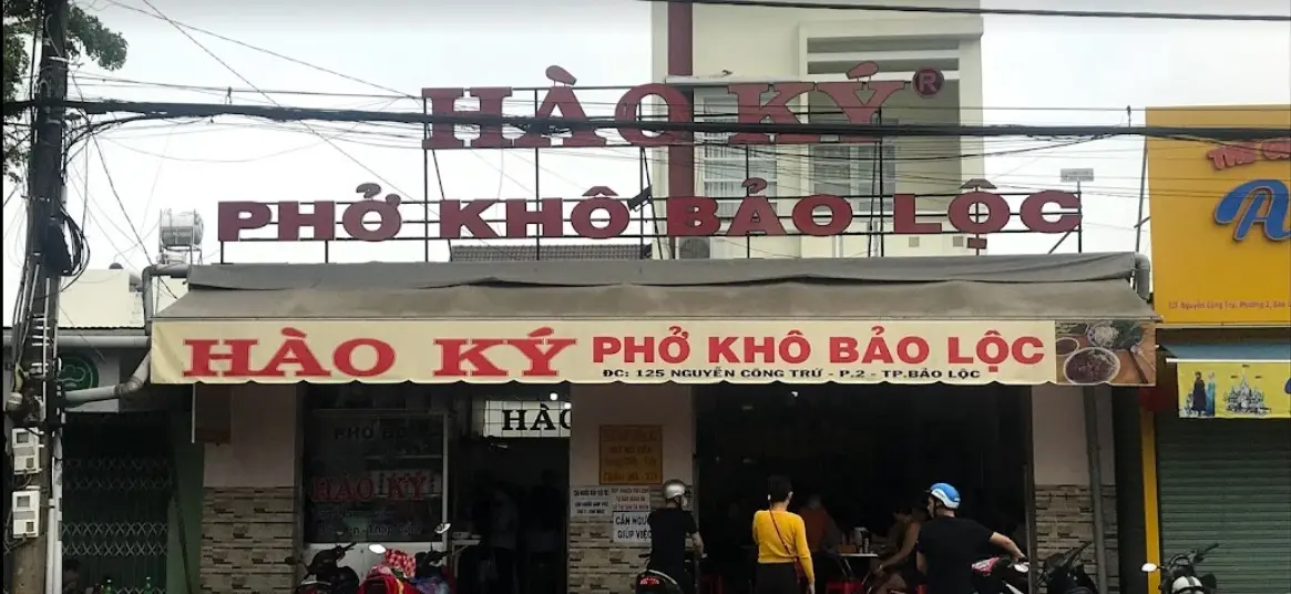 Phở khô Hào Ký, món ăn không thể thiếu khi dừng chân tại Bảo Lộc