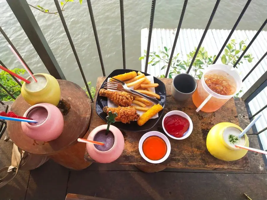Miền Thảo Mộc Riverside Coffee, qu&aacute;n c&agrave; ph&ecirc; ven s&ocirc;ng đầy l&atilde;ng mạn 8