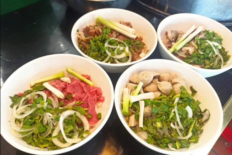 Phở Hồng C&uacute;c với những m&oacute;n ngon khiến bao thực kh&aacute;ch xao xuyến 5