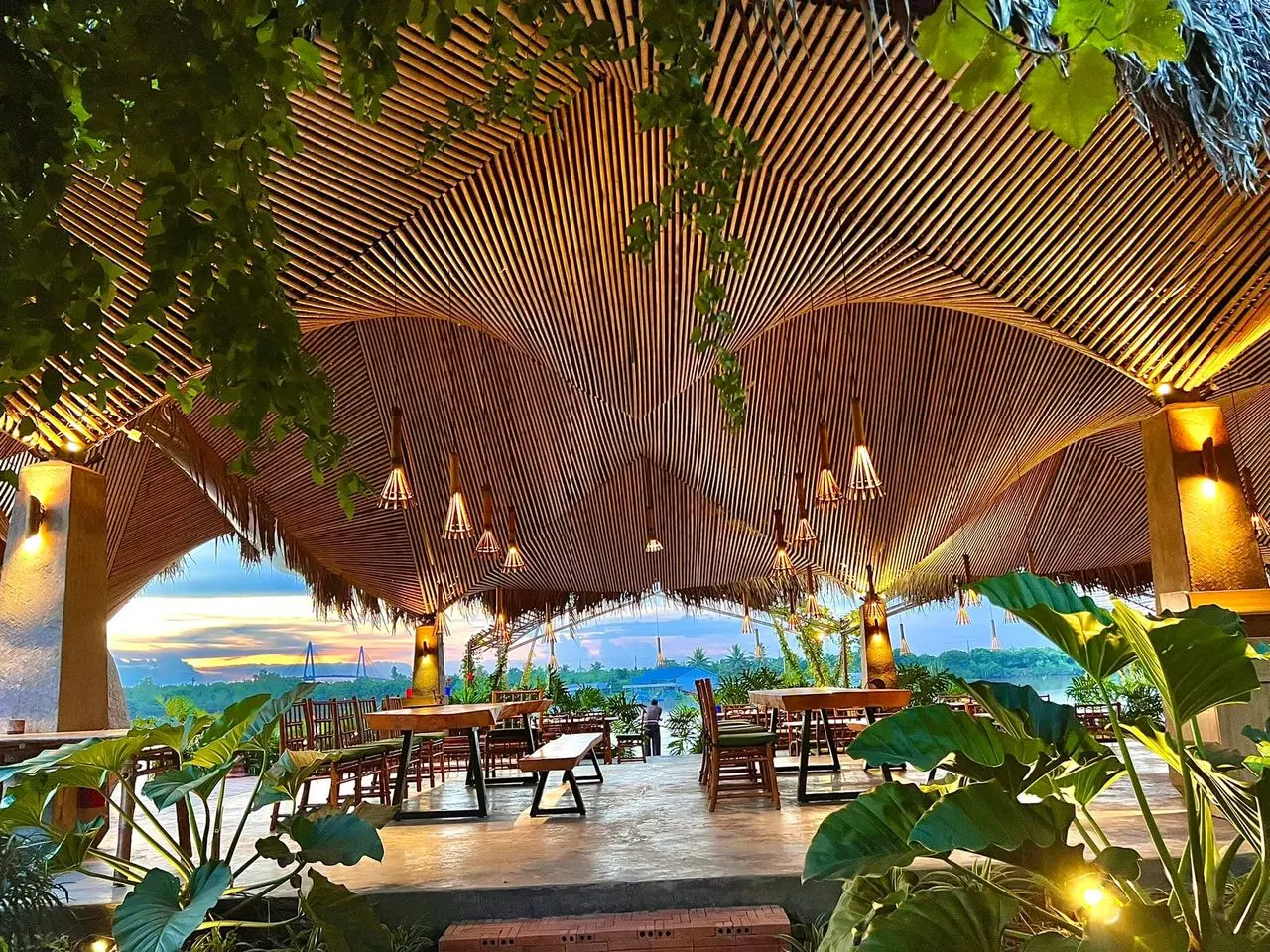 Lúa Nếp Bến Tre Restaurant, địa điểm ẩm thực nổi tiếng tại Bến Tre
