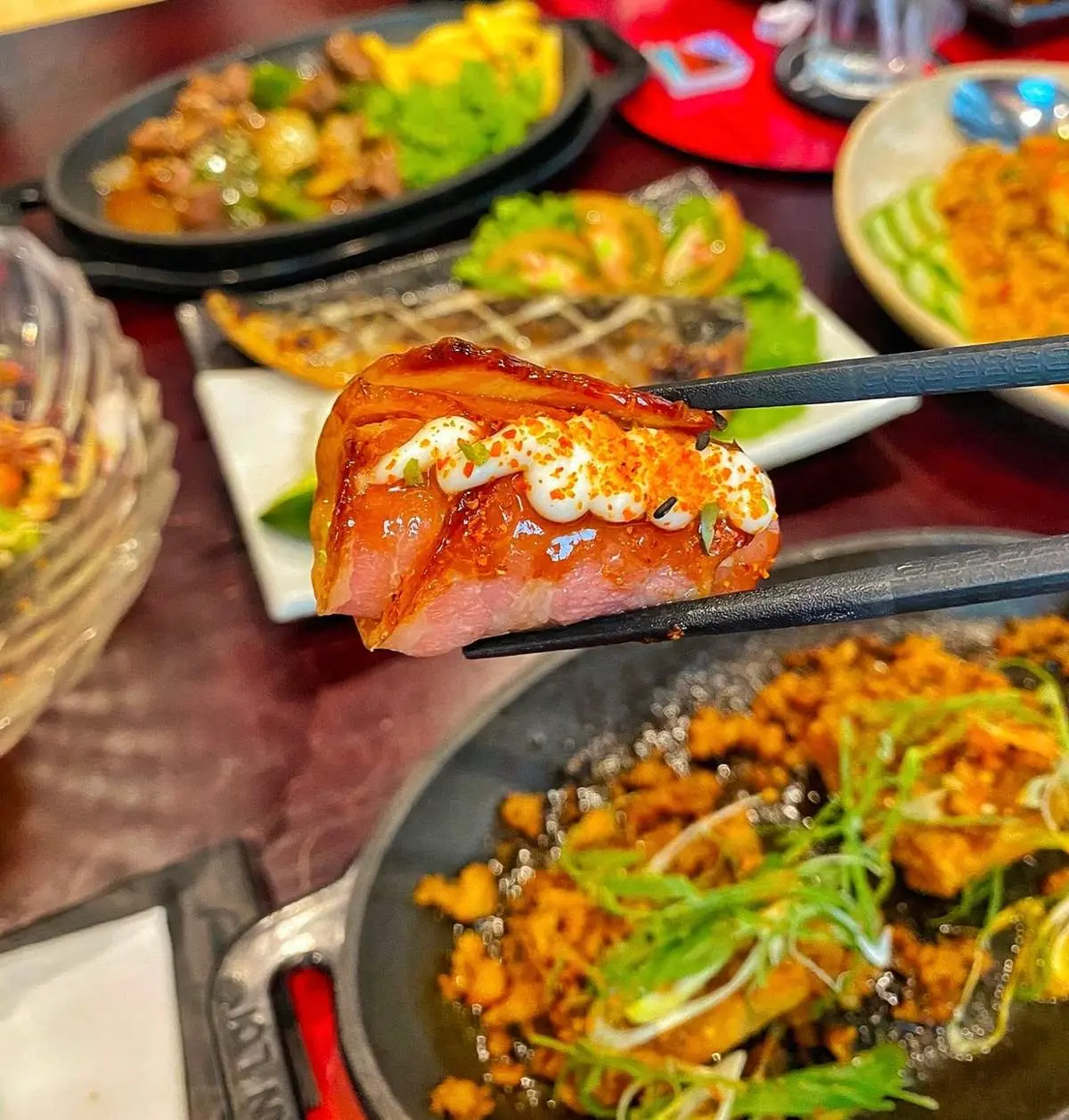Akataiyo Sushi, nh&agrave; h&agrave;ng Nhật Bản sang trọng bậc nhất B&igrave;nh Dương 7