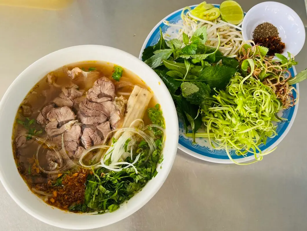 Bún bò Vũ Khánh, thu hút đông đảo thực khách bằng hương vị truyền thống 2
