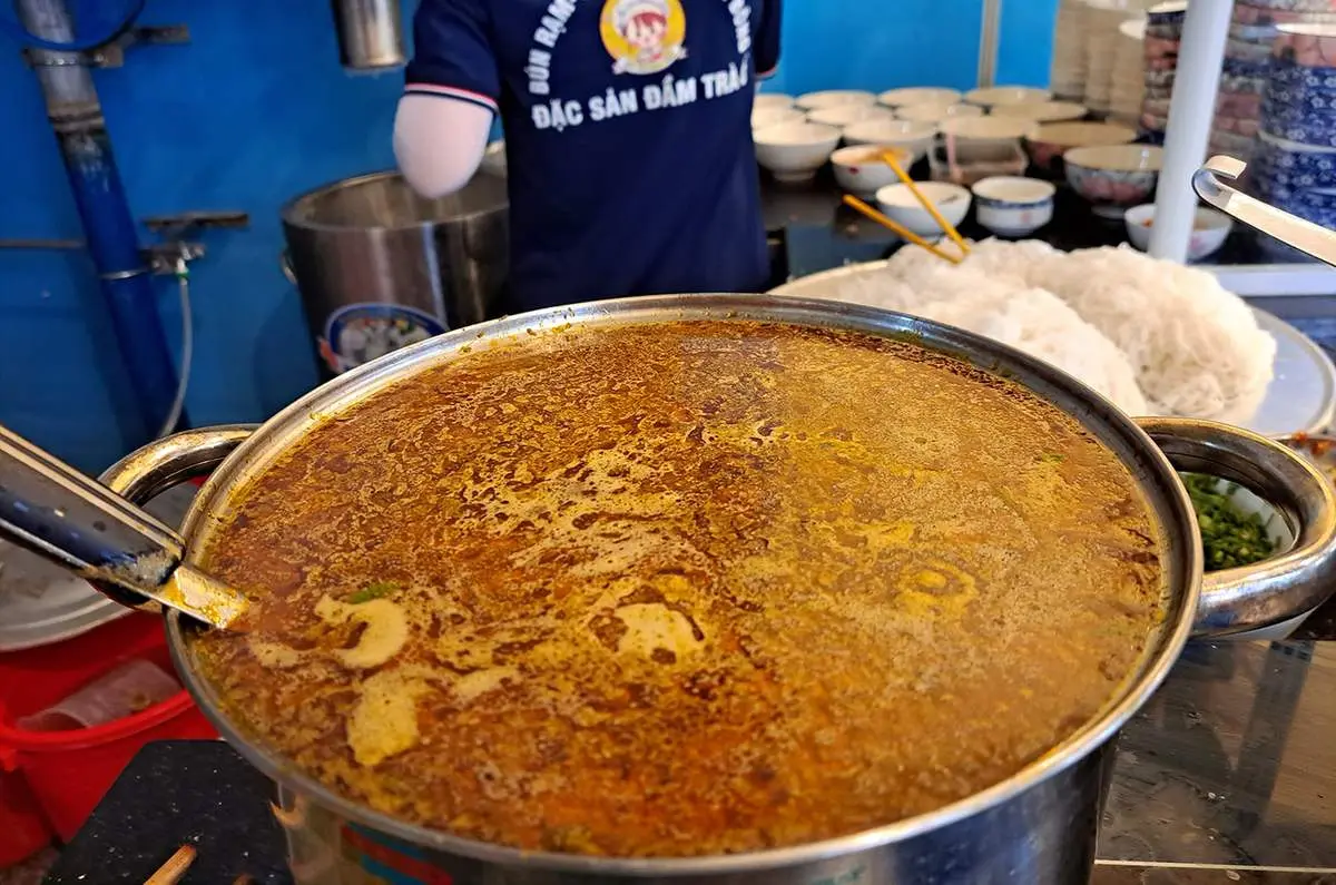 B&uacute;n t&ocirc;m B&igrave;nh Dương v&agrave; hương vị đậm đ&agrave; kh&oacute; qu&ecirc;n 4
