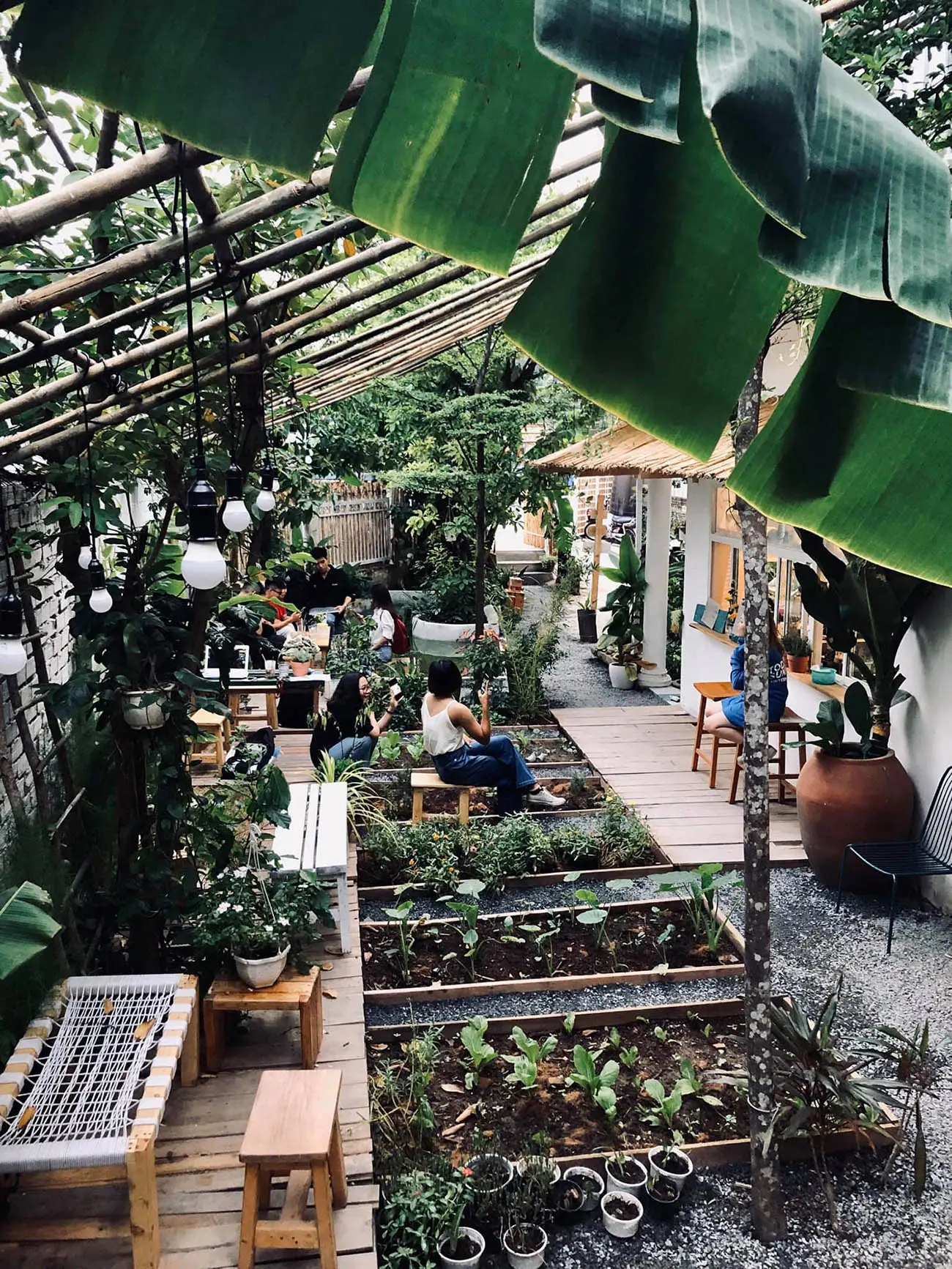 Cafe Thị 2, chốn an y&ecirc;n nơi phố thị bộn bề 4