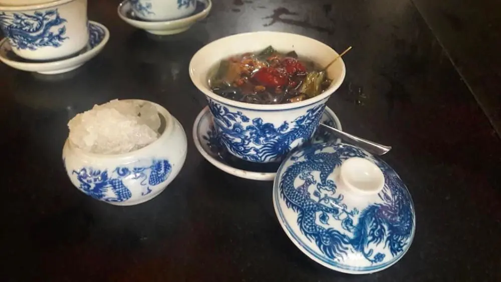 Đến Ho&agrave;ng Cung qu&aacute;n kh&aacute;m ph&aacute; kh&ocirc;ng gian ẩm thực mang phong c&aacute;ch Huế vương giả 5