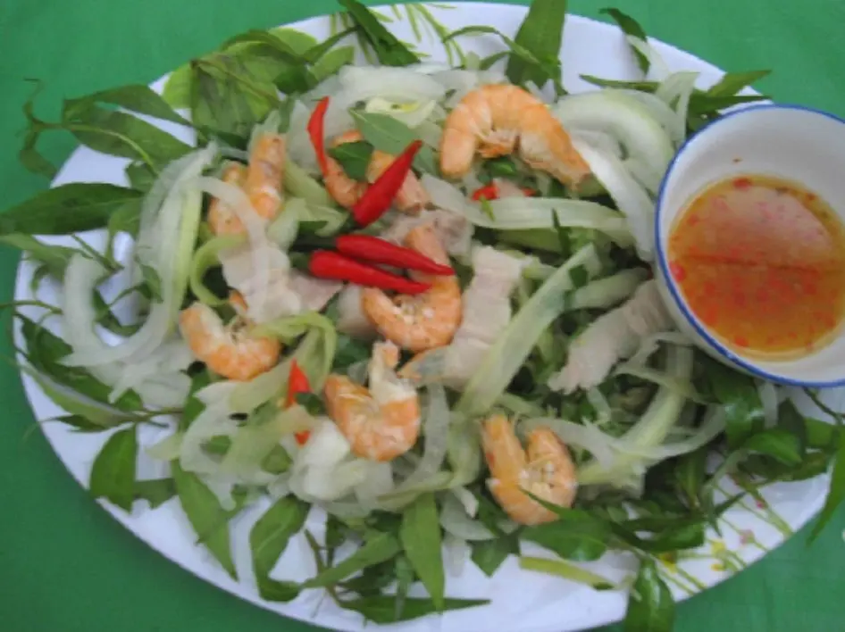 Gỏi ng&oacute; lục b&igrave;nh, m&oacute;n ăn d&acirc;n d&atilde; ngon kh&oacute; cưỡng 5
