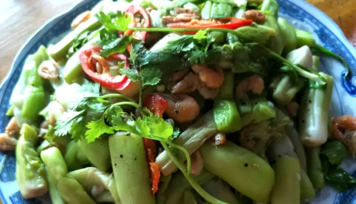 Gỏi ng&oacute; lục b&igrave;nh, m&oacute;n ăn d&acirc;n d&atilde; ngon kh&oacute; cưỡng 6