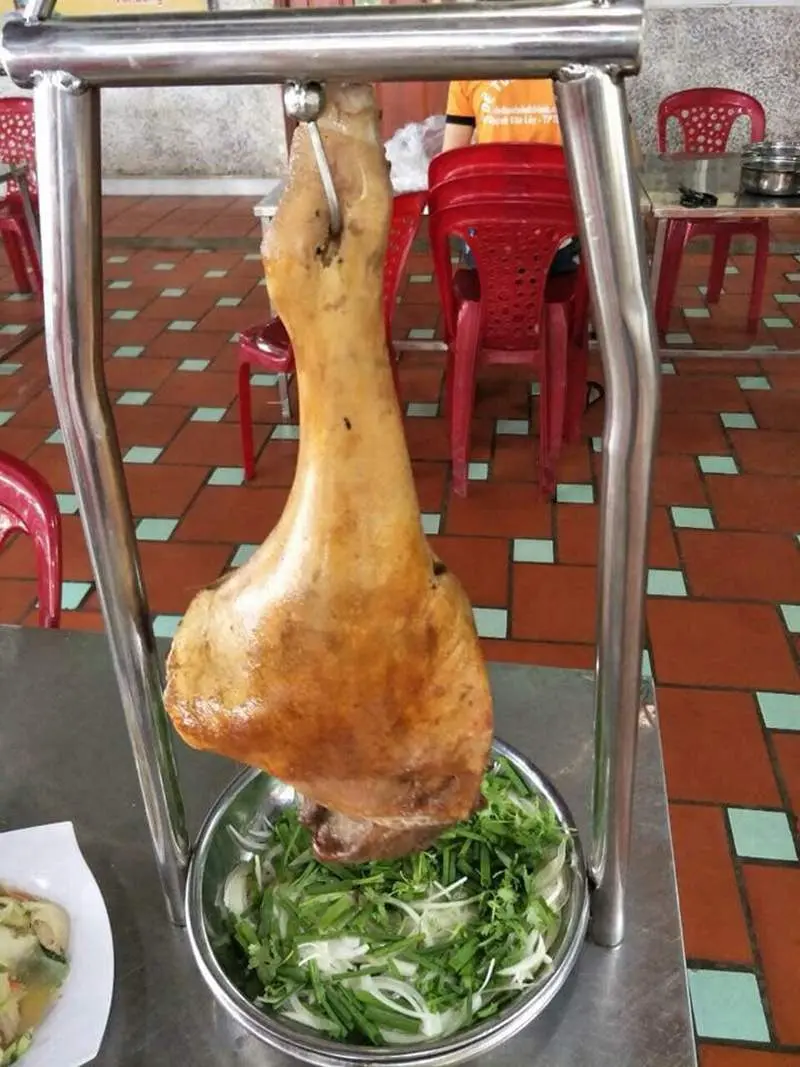 Qu&aacute;n d&ecirc; tươi Ninh B&igrave;nh, lựa chọn l&yacute; tưởng cho ng&agrave;y nhớ đặc sản Tr&agrave;ng An 6