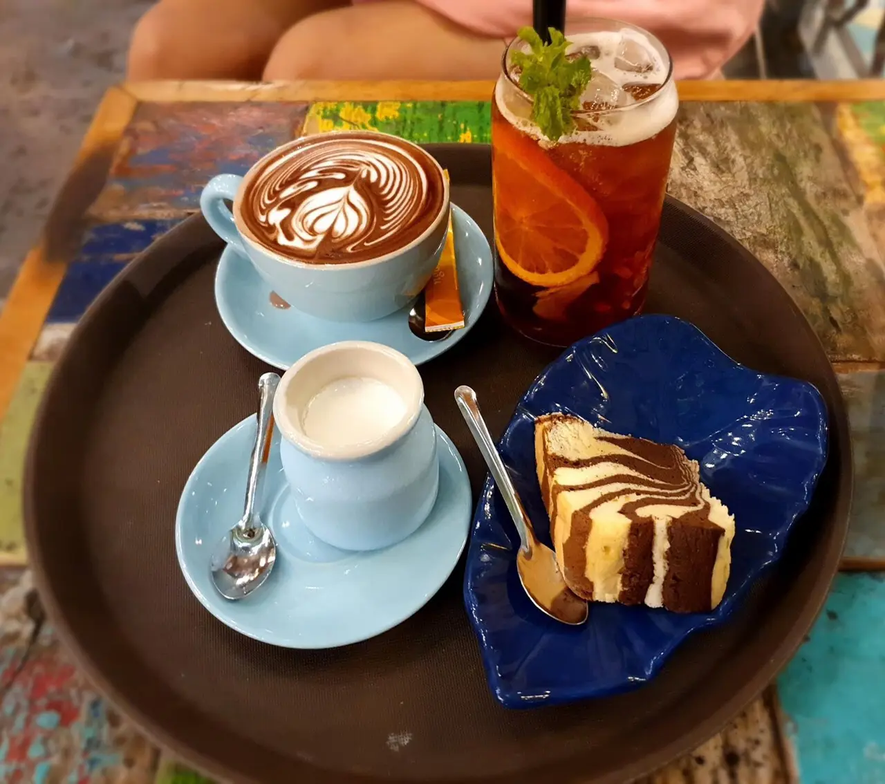The Wood Coffee, một ch&uacute;t kh&ocirc;ng gian ho&agrave;i cổ trong l&ograve;ng th&agrave;nh phố hiện đại 6
