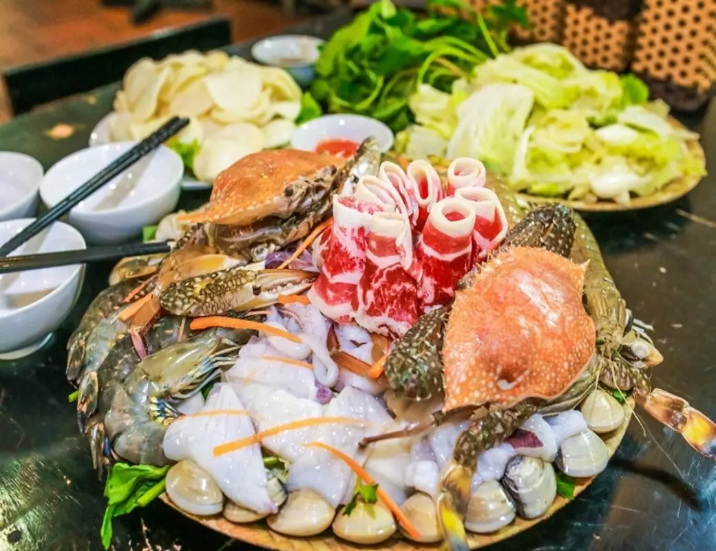 Top 7 qu&aacute;n hải sản B&igrave;nh Dương thu h&uacute;t đ&ocirc;ng đảo thực kh&aacute;ch đến thưởng thức 5