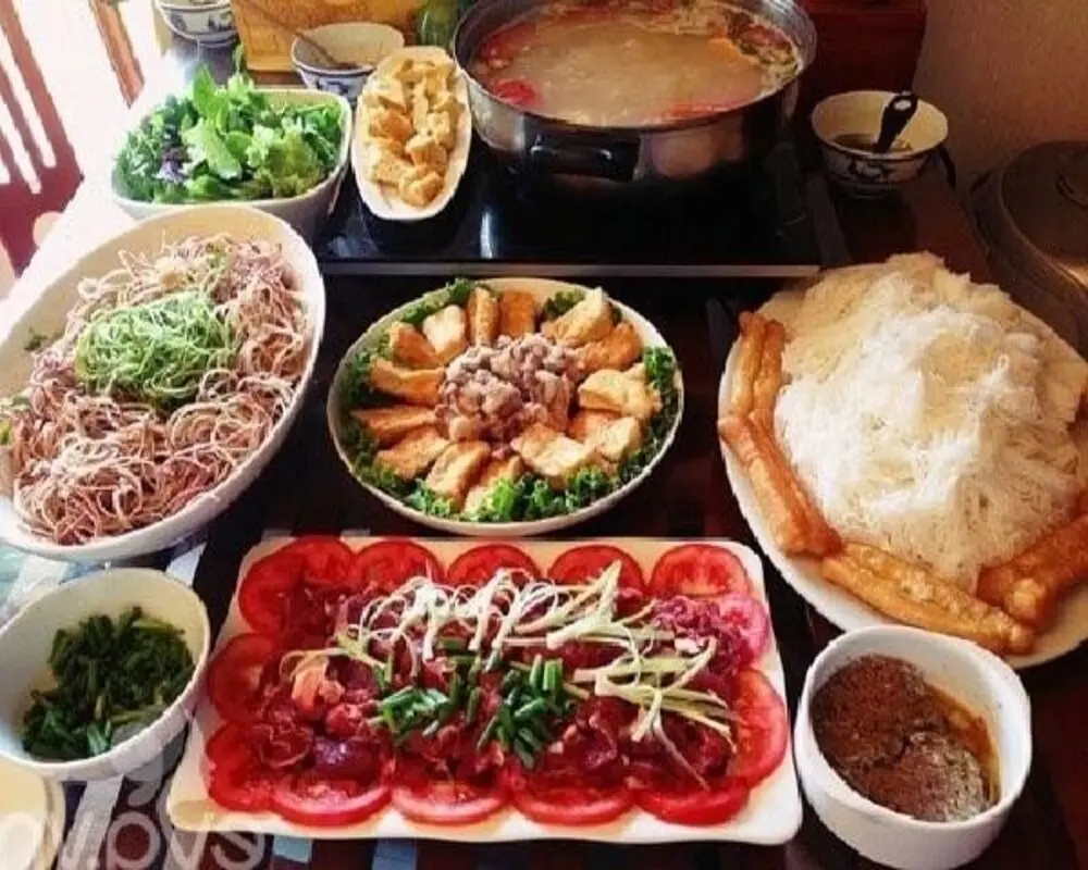 Top 7 qu&aacute;n hải sản B&igrave;nh Dương thu h&uacute;t đ&ocirc;ng đảo thực kh&aacute;ch đến thưởng thức 3