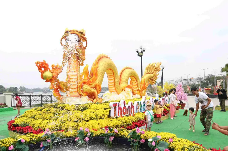 Phố đi bộ Bạch Đằng, điểm đến vui chơi si&ecirc;u hot của B&igrave;nh Dương 6
