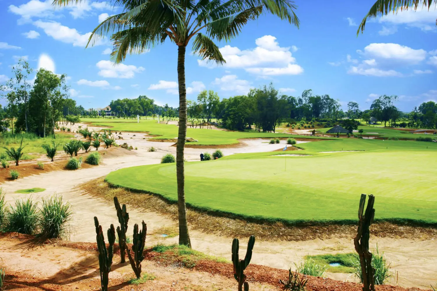 S&acirc;n Golf S&ocirc;ng B&eacute;, điểm vui chơi l&acirc;u đời nhất B&igrave;nh Dương 3