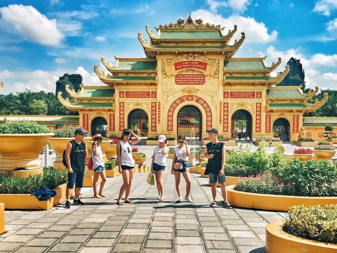 Lịch tr&igrave;nh 1 ng&agrave;y tại KDL Đại Nam si&ecirc;u hấp dẫn 12
