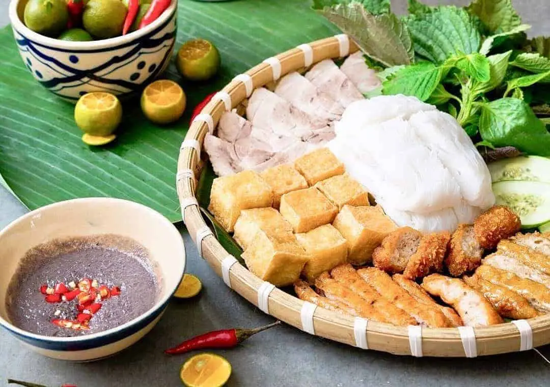 Bỏ t&uacute;i Top qu&aacute;n b&uacute;n đậu mắm t&ocirc;m B&igrave;nh Phước d&agrave;nh cho t&iacute;n đồ ẩm thực 3