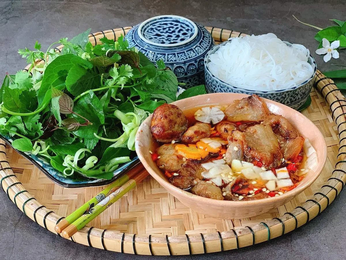 Điểm danh qu&aacute;n ngon rẻ B&igrave;nh Phước d&agrave;nh cho c&aacute;c t&iacute;n đồ ẩm thực 11