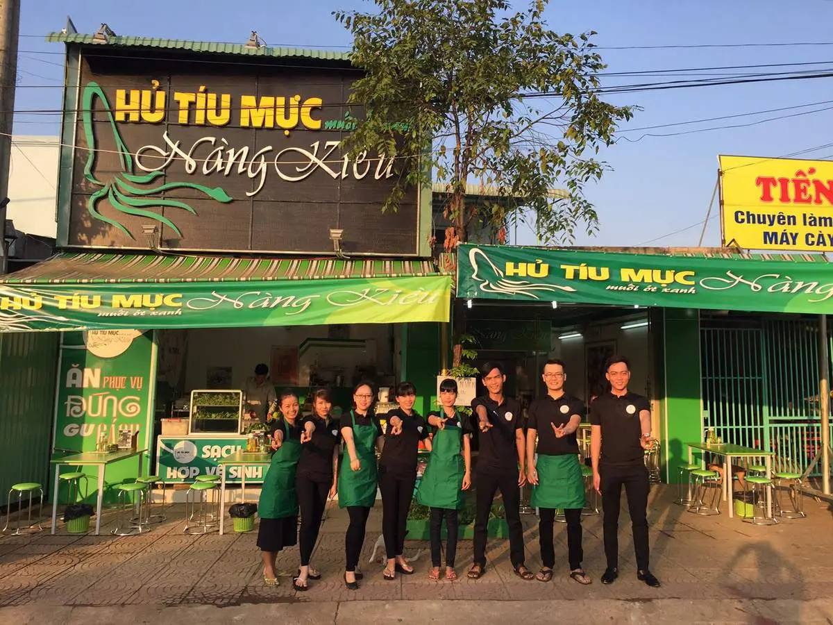 Gh&eacute; Hủ tiếu mực n&agrave;ng Kiều thưởng thức hương vị nức tiếng gần xa 2