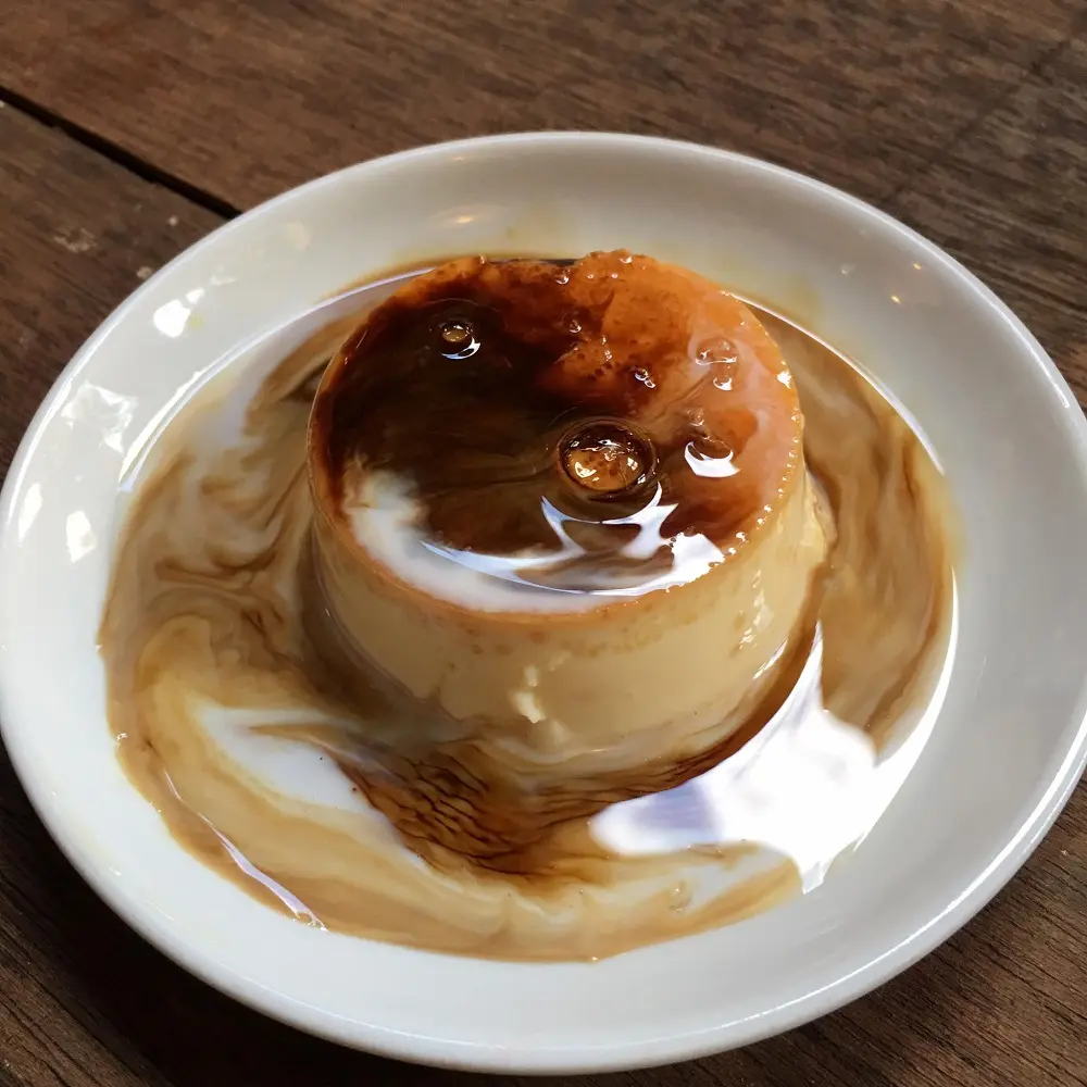 Gh&eacute; Tem Phiếu Cafe t&igrave;m về chốn b&igrave;nh y&ecirc;n giữa th&agrave;nh phố x&ocirc; bồ 3
